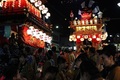 掛川祭の屋台の引き回しの様子