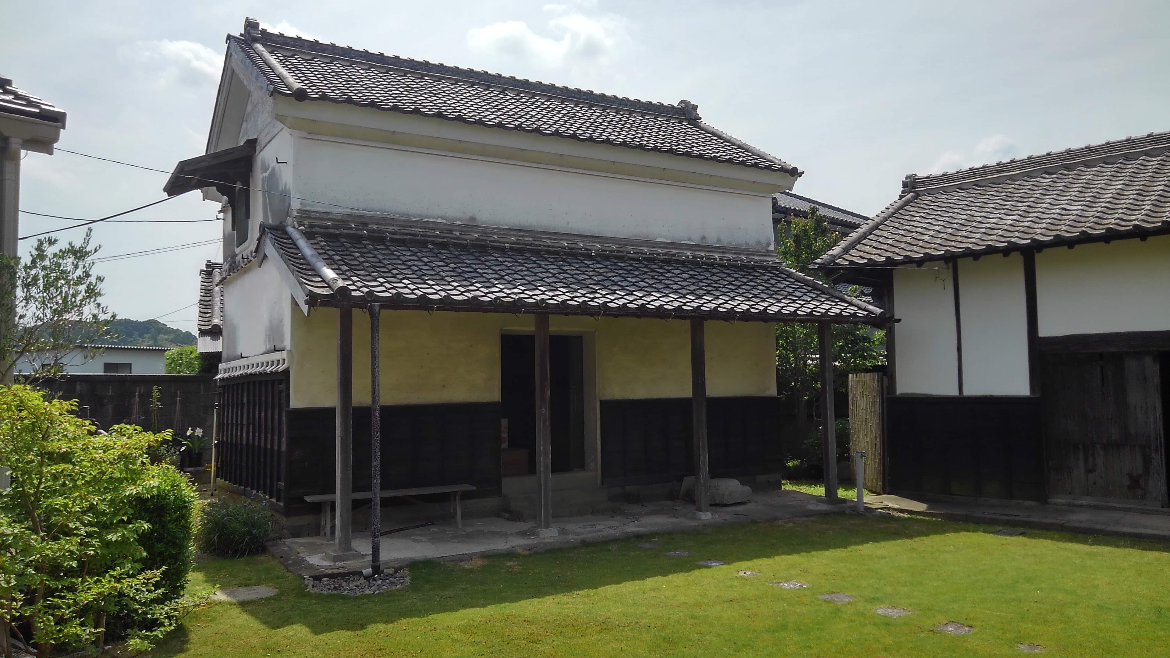 静岡県 鈴木家住宅東土蔵 01 東土蔵全景 北西から.JPG