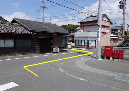 横須賀城下の交差する箇所をわざとずらした食い違いの街並みの様子1か所目