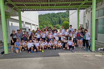 日坂小学校集合写真.jpg