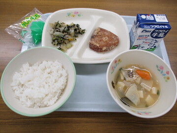 給食