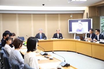 (3)審議会の様子1 (JPG 265KB)