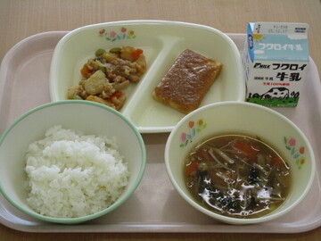 給食