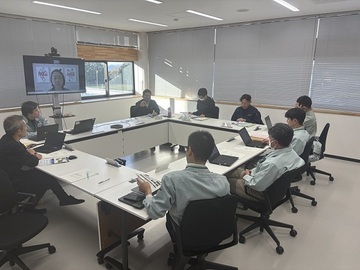担当者会議の様子.jpg