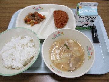 給食