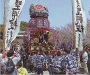三社祭礼囃子の様子
