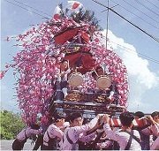 大東八坂神社の祇園囃子と祭礼行事の様子