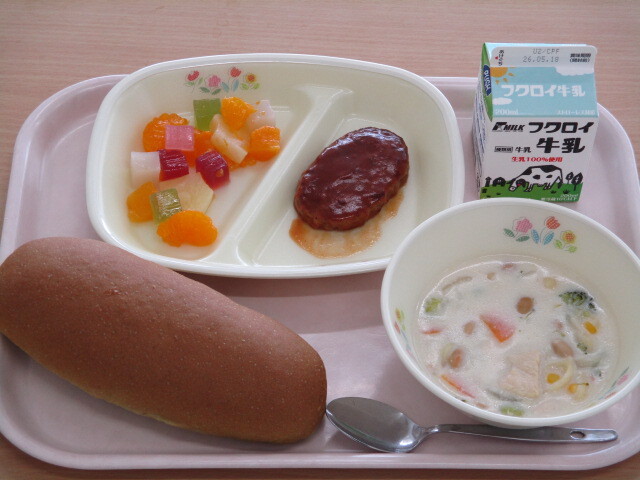 給食