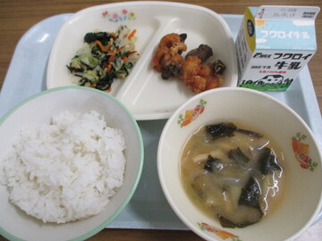 給食