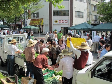 けっトラ市風景6.jpg