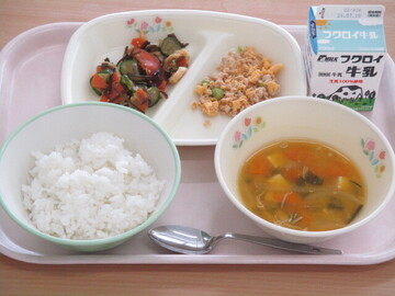 給食
