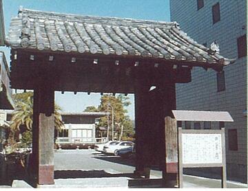 掛川城蕗の門 (JPG 71.1KB)