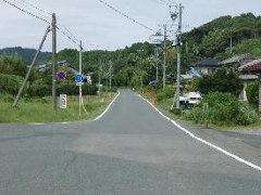整備前の狭い道路の写真