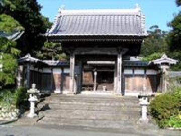 久延寺正面入り口からの様子。