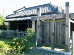 町番所の建物と門