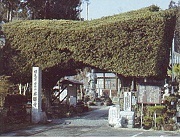 本勝寺マキ・ナギの門